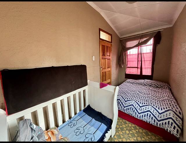 3 BEDROOM HOUSE FOR SALE IN FOREST HILL